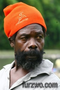 people2-Bamboo-raft-captain-in-Jamaica